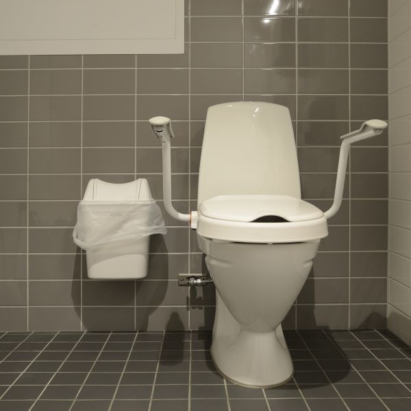 Commercial Toilet Repair in Easton